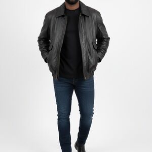 Men's Sleek Black Leather Bomber Jacket